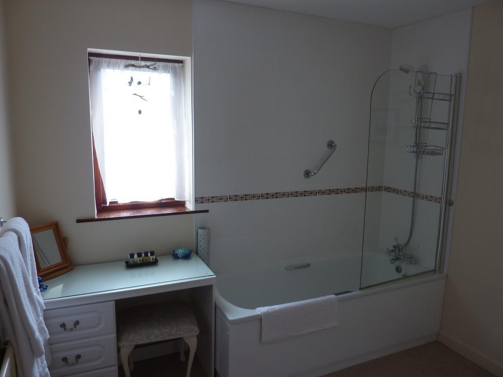 Fernleigh Guest House Lynton Ruang foto