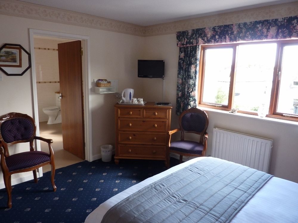 Fernleigh Guest House Lynton Bagian luar foto